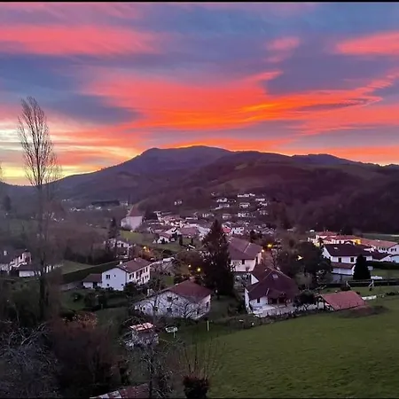 Avec Terrasse *